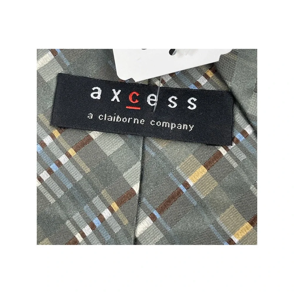 Axcess Prima Plaid Mens OS Gray Silver Multi NWT 100% Silk Woven Classic Necktie